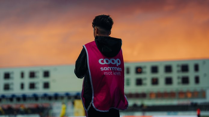 Eliteserien og Coop står sammen for Rosa sløyfe